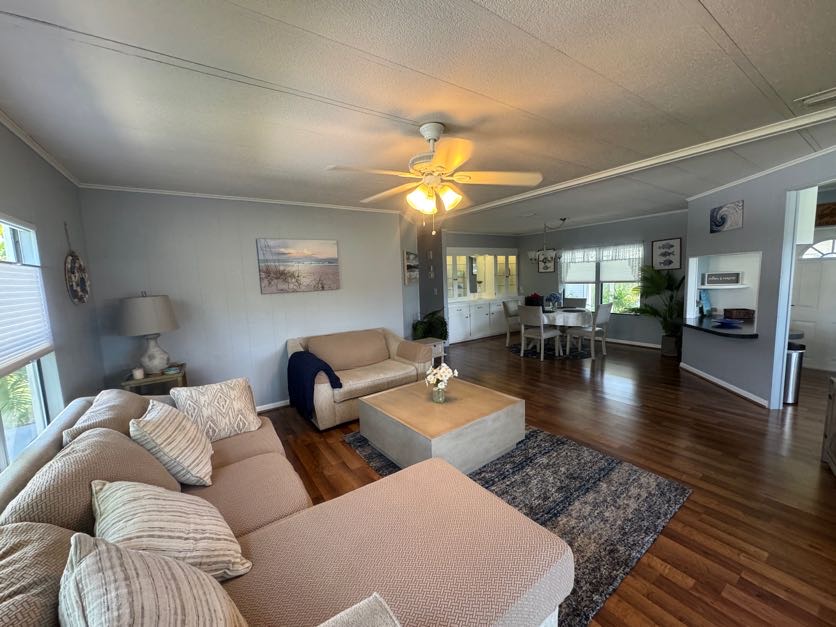 8004 Lakeview Drive N, Ellenton, Florida 34222, 2 Bedrooms Bedrooms, ,2 BathroomsBathrooms,55-Plus Mobile Home,For Sale,Lakeview Drive N,5047