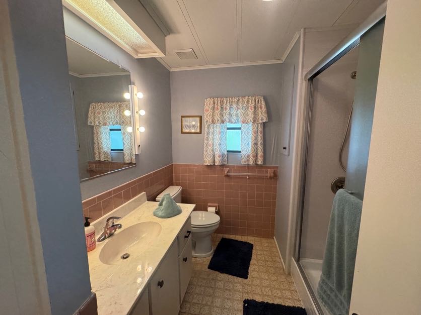 8004 Lakeview Drive N, Ellenton, Florida 34222, 2 Bedrooms Bedrooms, ,2 BathroomsBathrooms,55-Plus Mobile Home,For Sale,Lakeview Drive N,5047
