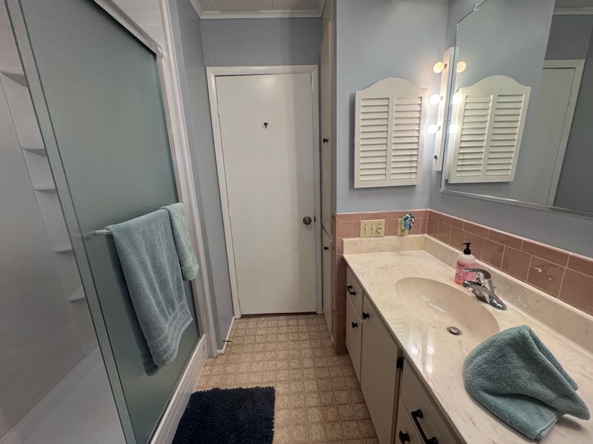 8004 Lakeview Drive N, Ellenton, Florida 34222, 2 Bedrooms Bedrooms, ,2 BathroomsBathrooms,55-Plus Mobile Home,For Sale,Lakeview Drive N,5047
