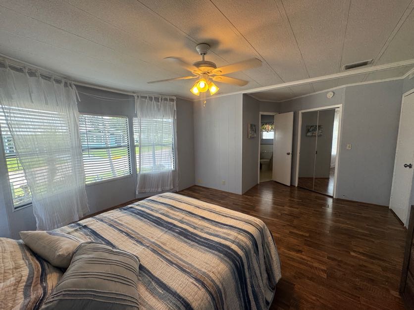 8004 Lakeview Drive N, Ellenton, Florida 34222, 2 Bedrooms Bedrooms, ,2 BathroomsBathrooms,55-Plus Mobile Home,For Sale,Lakeview Drive N,5047