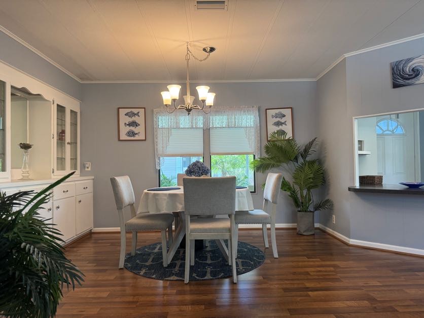 8004 Lakeview Drive N, Ellenton, Florida 34222, 2 Bedrooms Bedrooms, ,2 BathroomsBathrooms,55-Plus Mobile Home,For Sale,Lakeview Drive N,5047