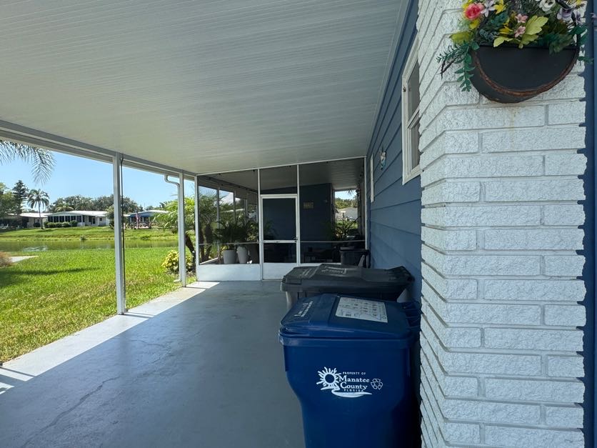 8004 Lakeview Drive N, Ellenton, Florida 34222, 2 Bedrooms Bedrooms, ,2 BathroomsBathrooms,55-Plus Mobile Home,For Sale,Lakeview Drive N,5054