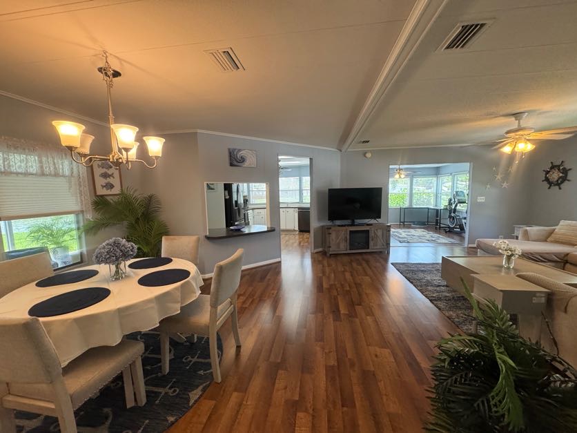8004 Lakeview Drive N, Ellenton, Florida 34222, 2 Bedrooms Bedrooms, ,2 BathroomsBathrooms,55-Plus Mobile Home,For Sale,Lakeview Drive N,5054