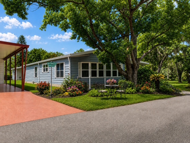 10936 Whispering Oaks Circle, Riverview, Florida 33569, 2 Bedrooms Bedrooms, ,2 BathroomsBathrooms,55-Plus Mobile Home,For Sale,Whispering Oaks Circle,5059