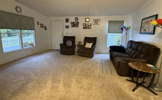 100 Hampton Rd, Lot 231, Clearwater, Florida 33759, 2 Bedrooms Bedrooms, ,2 BathroomsBathrooms,55-Plus Mobile Home,For Sale,Hampton Rd, Lot 231,5067