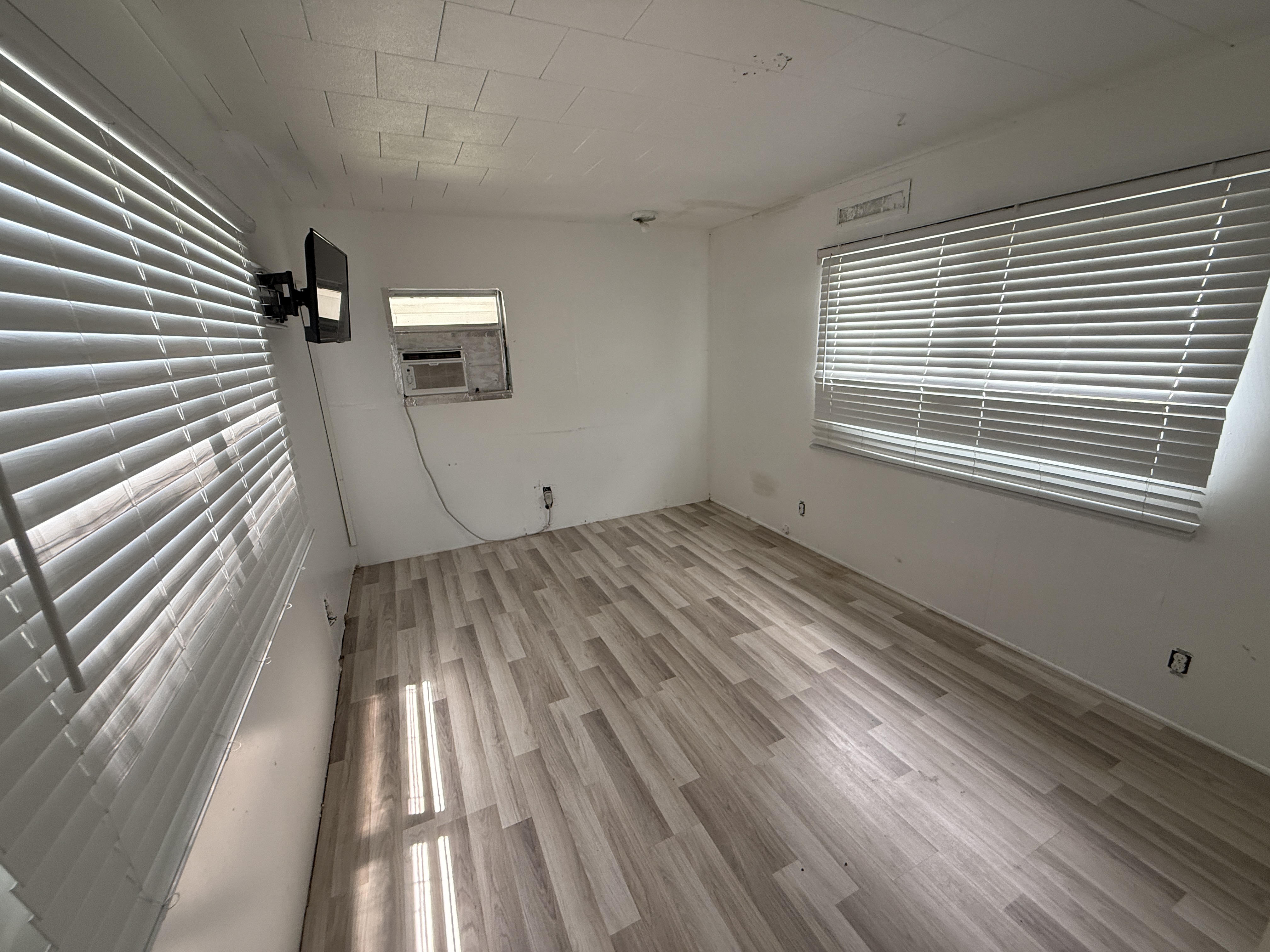 2291 Gulf to Bay Blvd, Lot 218, Clearwater, Florida 33765, 1 Bedroom Bedrooms, ,1 BathroomBathrooms,All - Age Mobile Home,For Sale,Gulf to Bay Blvd, Lot 218,5069