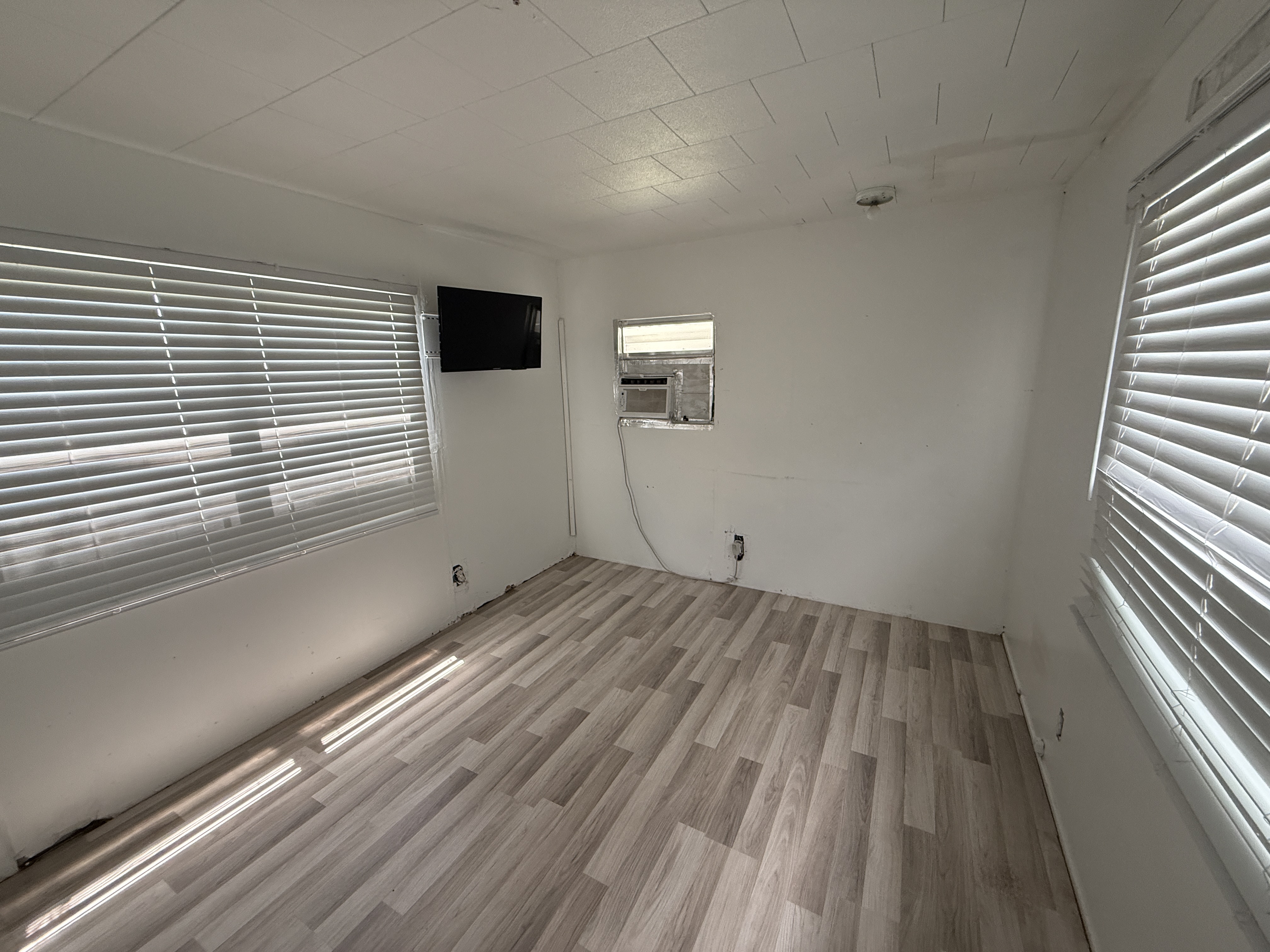 2291 Gulf to Bay Blvd, Lot 218, Clearwater, Florida 33765, 1 Bedroom Bedrooms, ,1 BathroomBathrooms,All - Age Mobile Home,For Sale,Gulf to Bay Blvd, Lot 218,5069