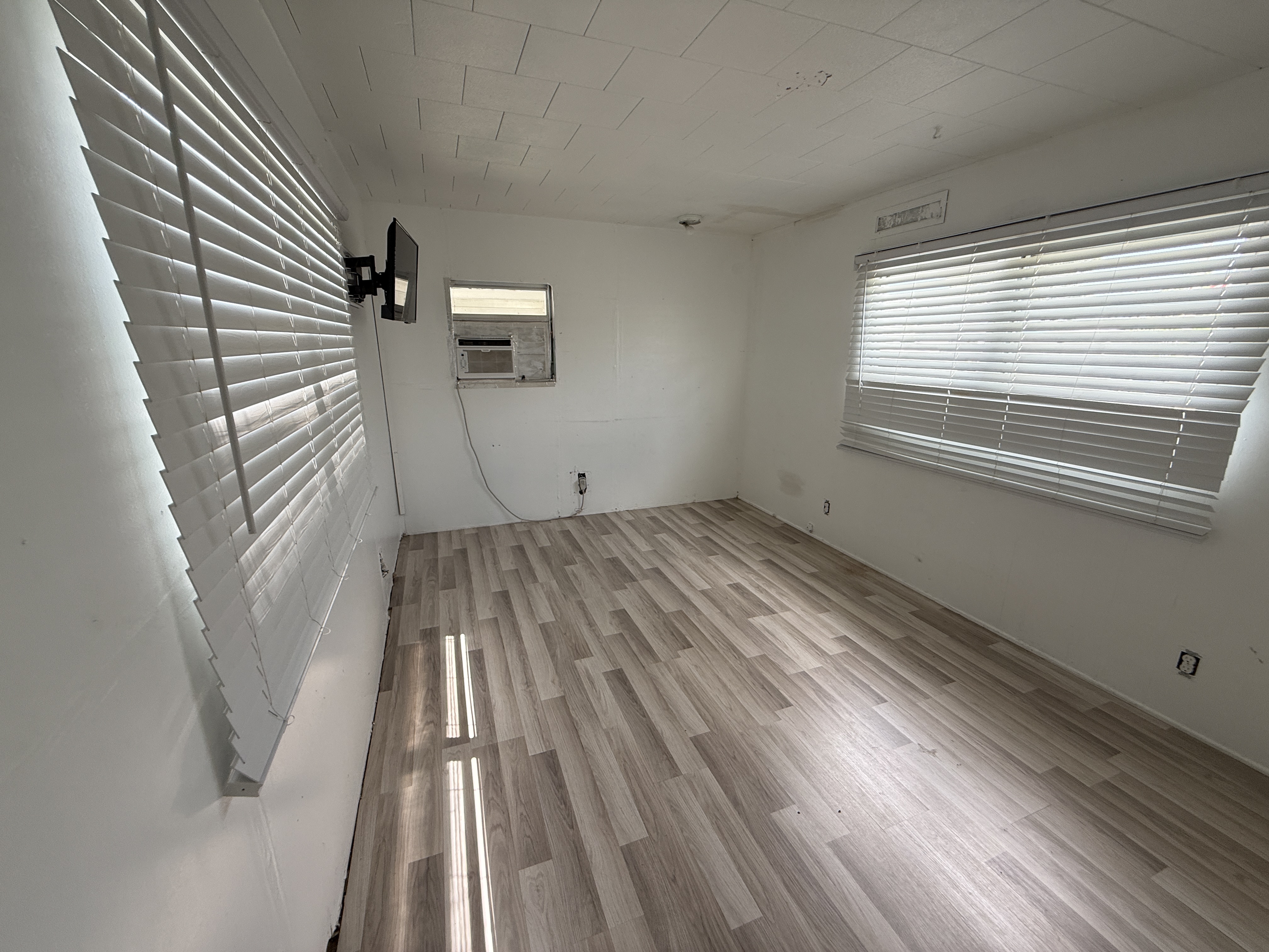 2291 Gulf to Bay Blvd, Lot 218, Clearwater, Florida 33765, 1 Bedroom Bedrooms, ,1 BathroomBathrooms,All - Age Mobile Home,For Sale,Gulf to Bay Blvd, Lot 218,5069