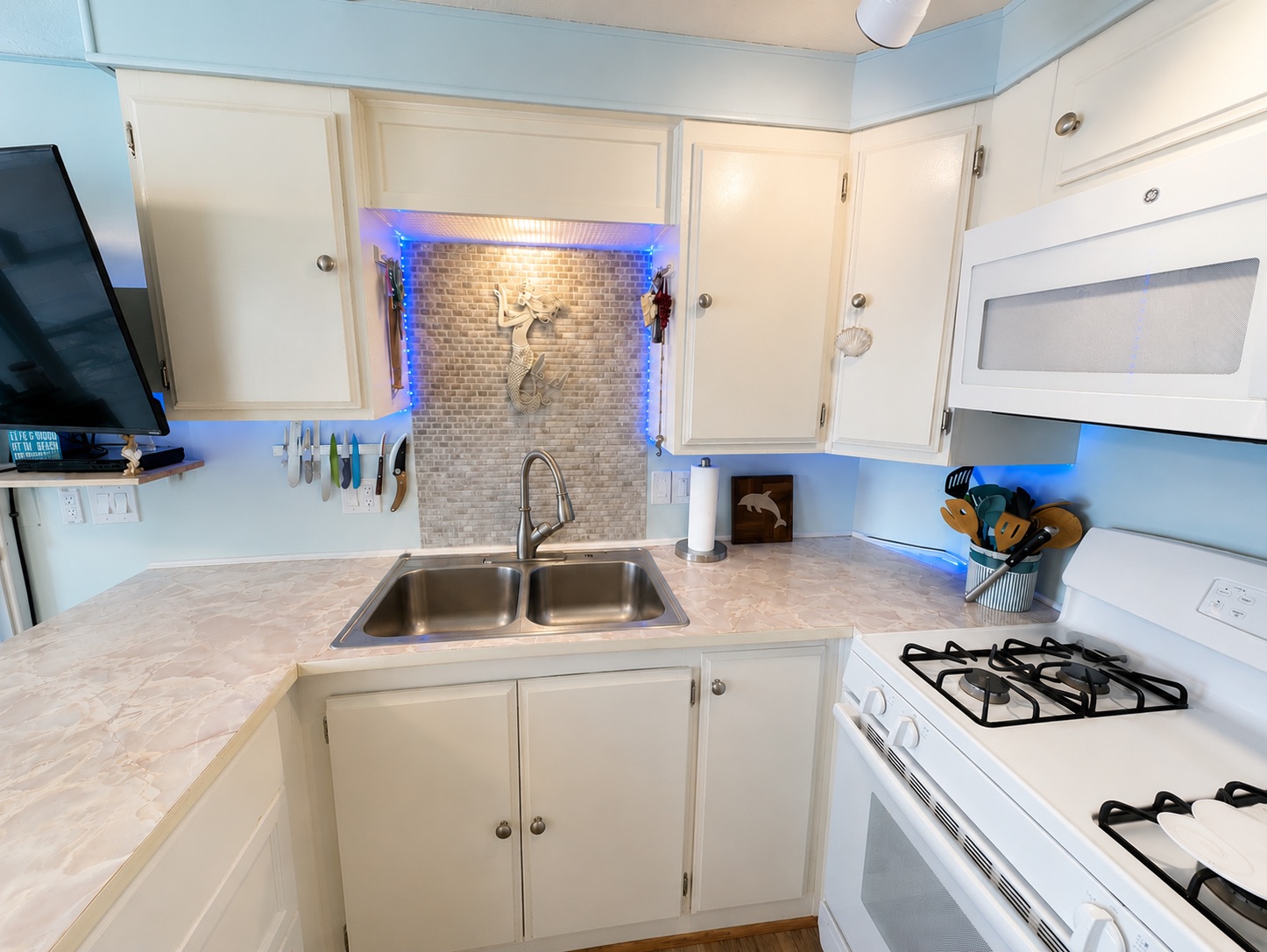 2206 Chaney Dr, Lot 435, Ruskin, Florida 33570, 1 Bedroom Bedrooms, ,2 BathroomsBathrooms,55-Plus Mobile Home,For Sale,Chaney Dr, Lot 435,5070