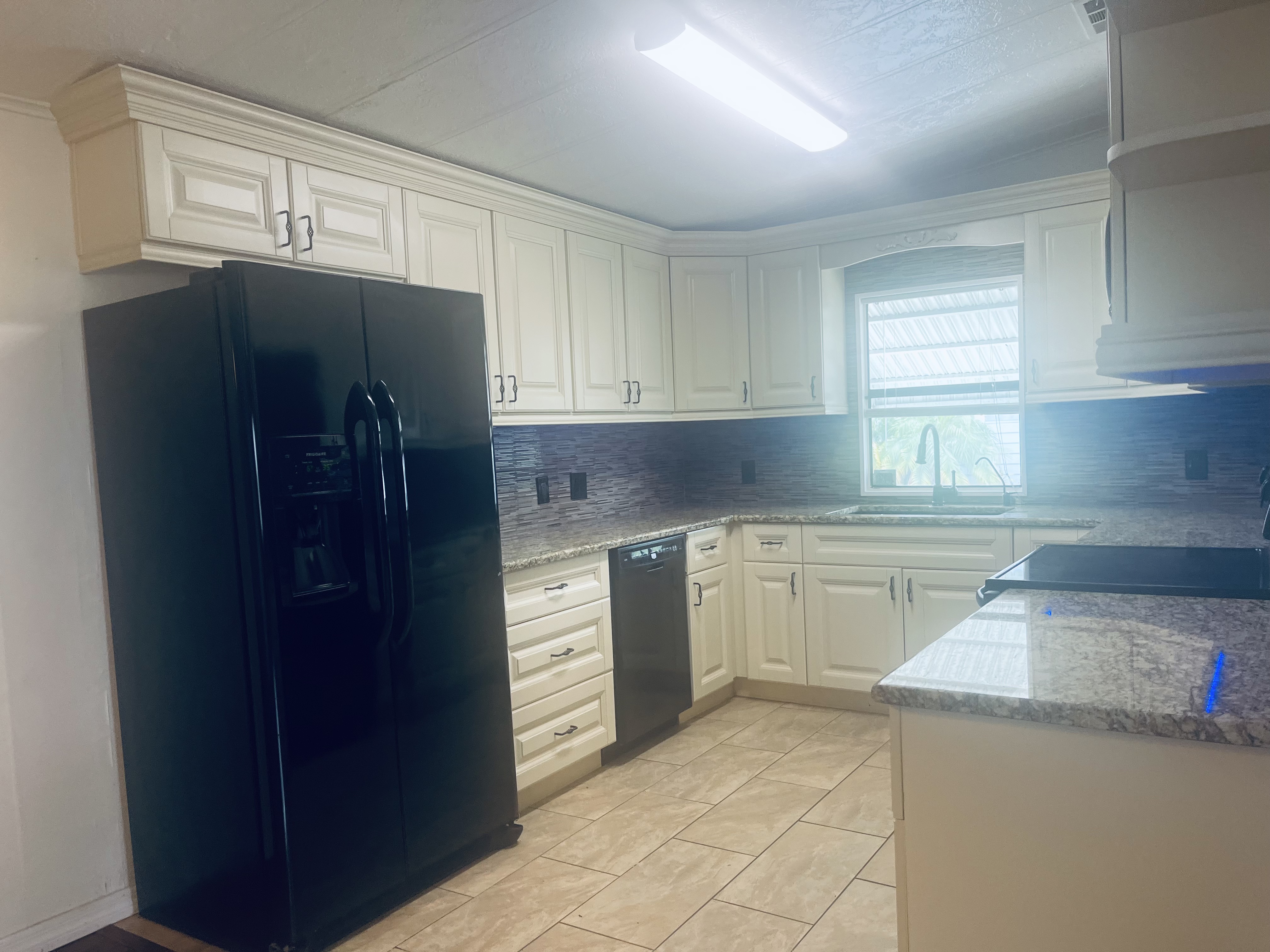 100 Hampton Road, Lot 155, Clearwater, Florida 33759, 2 Bedrooms Bedrooms, ,2 BathroomsBathrooms,55-Plus Mobile Home,For Sale,Hampton Road, Lot 155,5071
