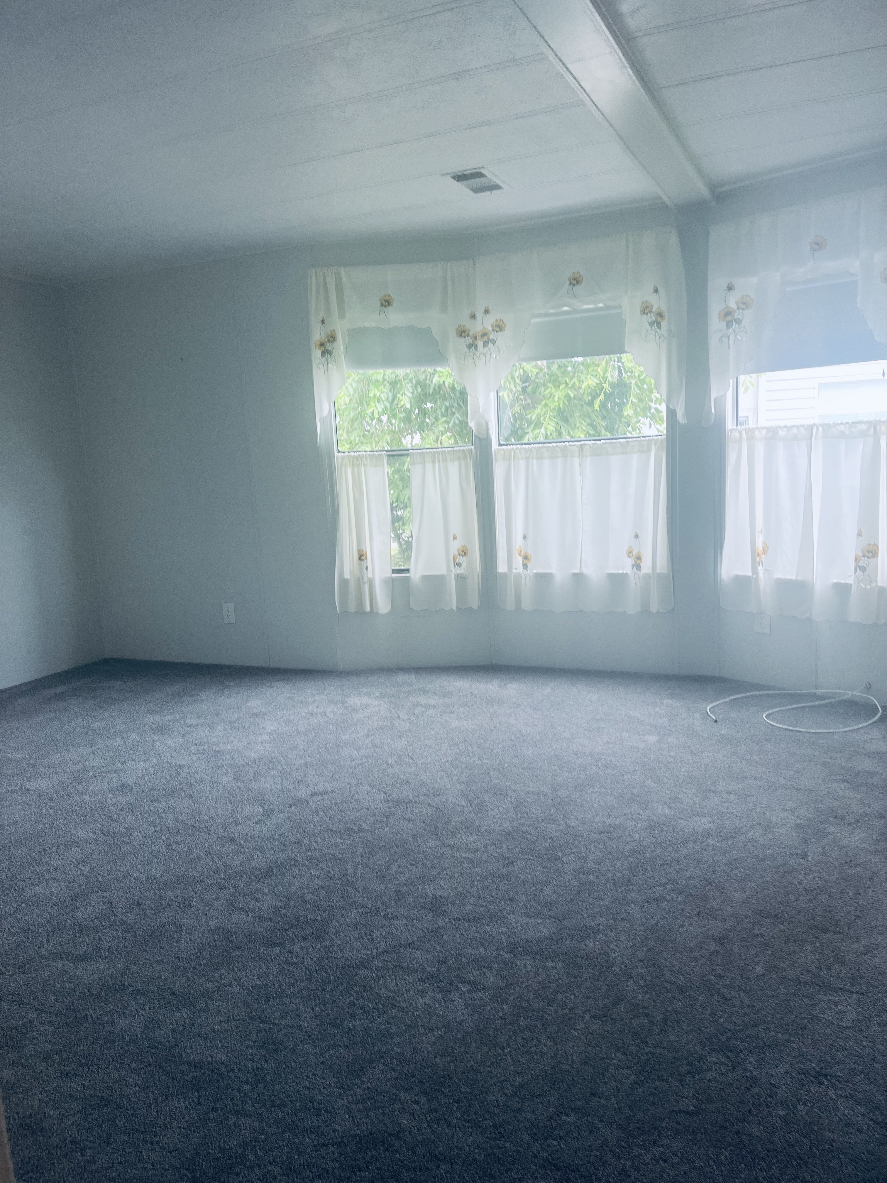 100 Hampton Road, Lot 155, Clearwater, Florida 33759, 2 Bedrooms Bedrooms, ,2 BathroomsBathrooms,55-Plus Mobile Home,For Sale,Hampton Road, Lot 155,5071