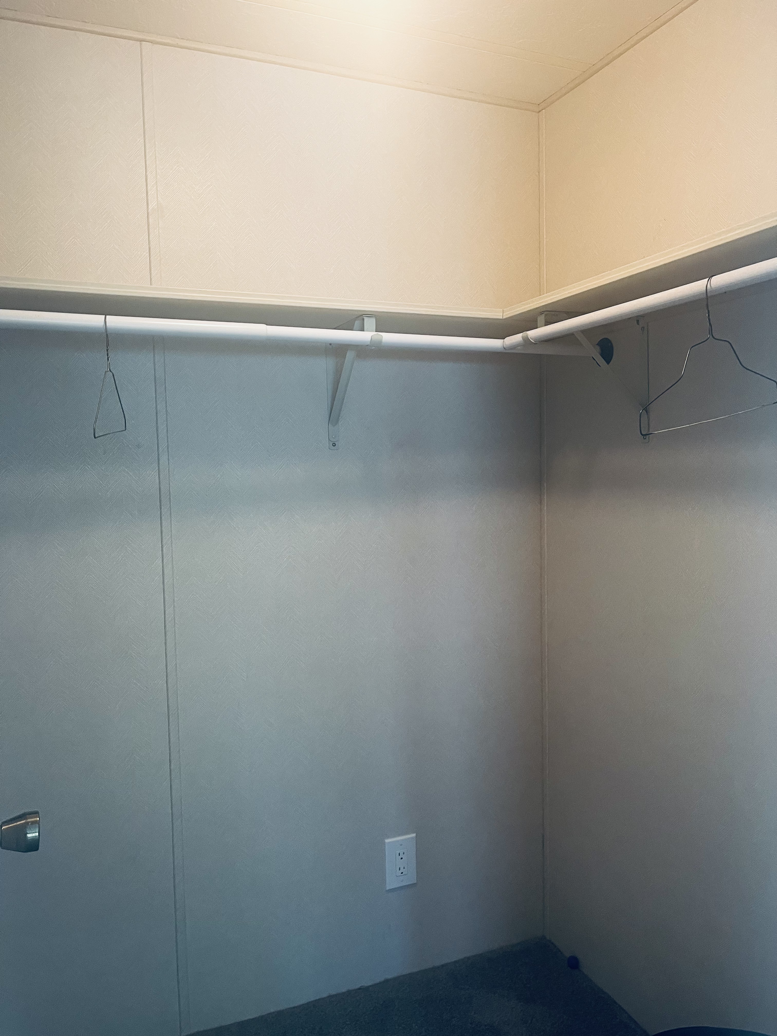 100 Hampton Road, Lot 155, Clearwater, Florida 33759, 2 Bedrooms Bedrooms, ,2 BathroomsBathrooms,55-Plus Mobile Home,For Sale,Hampton Road, Lot 155,5071