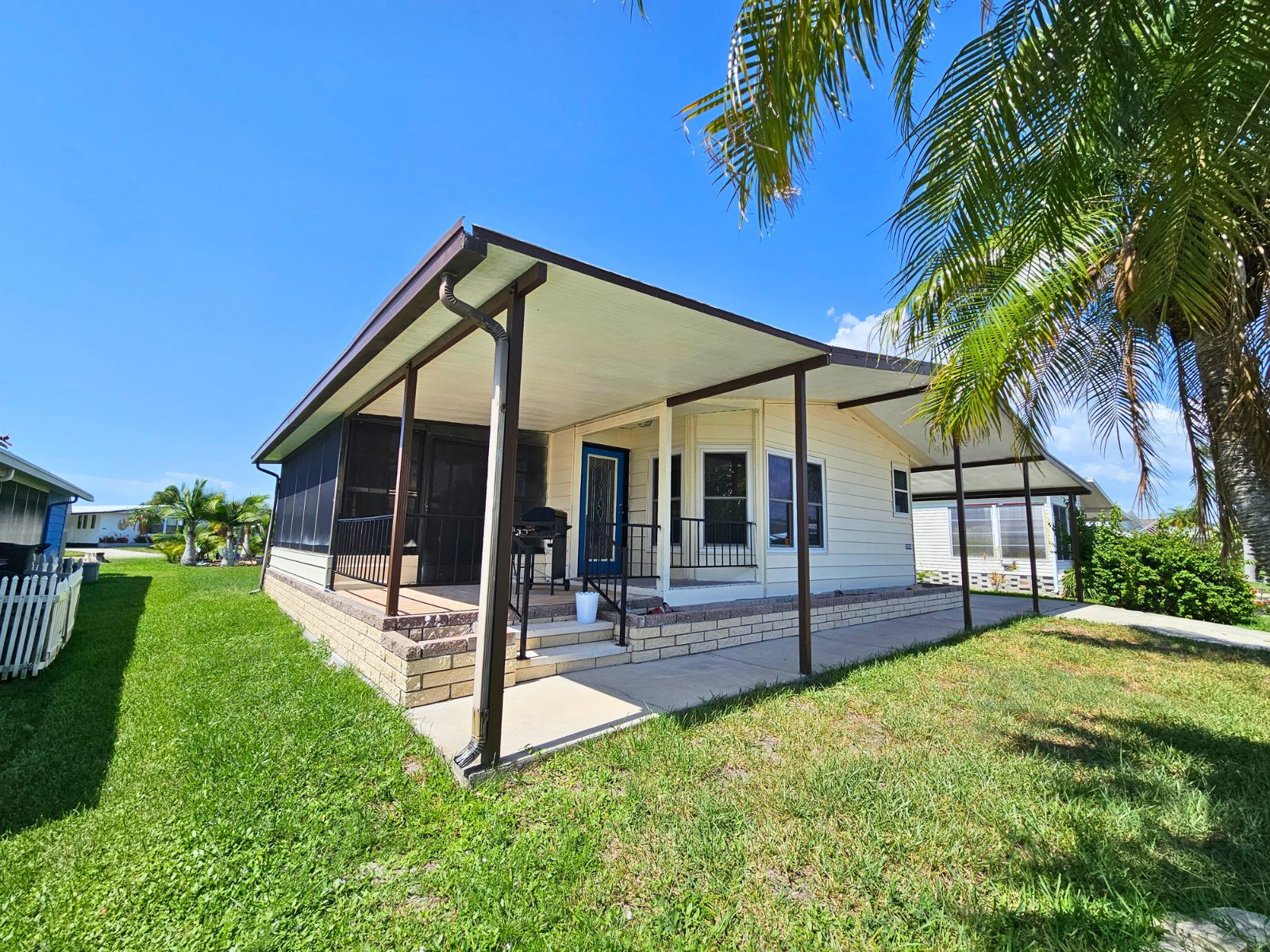 8104 Lemonwood Dr N, Ellenton, Florida 34222, 2 Bedrooms Bedrooms, ,2 BathroomsBathrooms,55-Plus Mobile Home,For Sale,Lemonwood Dr N,5072