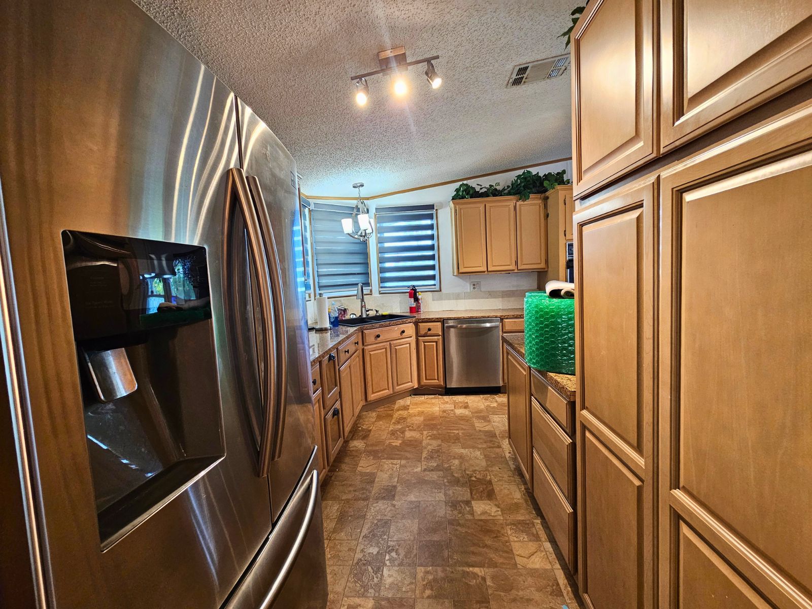 8104 Lemonwood Dr N, Ellenton, Florida 34222, 2 Bedrooms Bedrooms, ,2 BathroomsBathrooms,55-Plus Mobile Home,For Sale,Lemonwood Dr N,5072