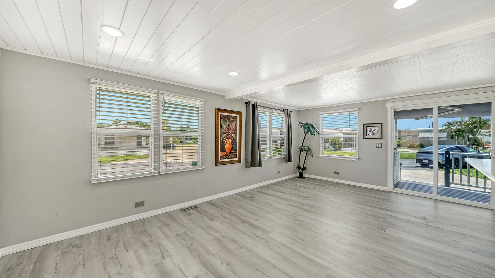 3901 Bahia Vista St, Lot 133, Sarasota, Florida 34232, 2 Bedrooms Bedrooms, ,2 BathroomsBathrooms,55-Plus Mobile Home,For Sale,Bahia Vista St, Lot 133,5078