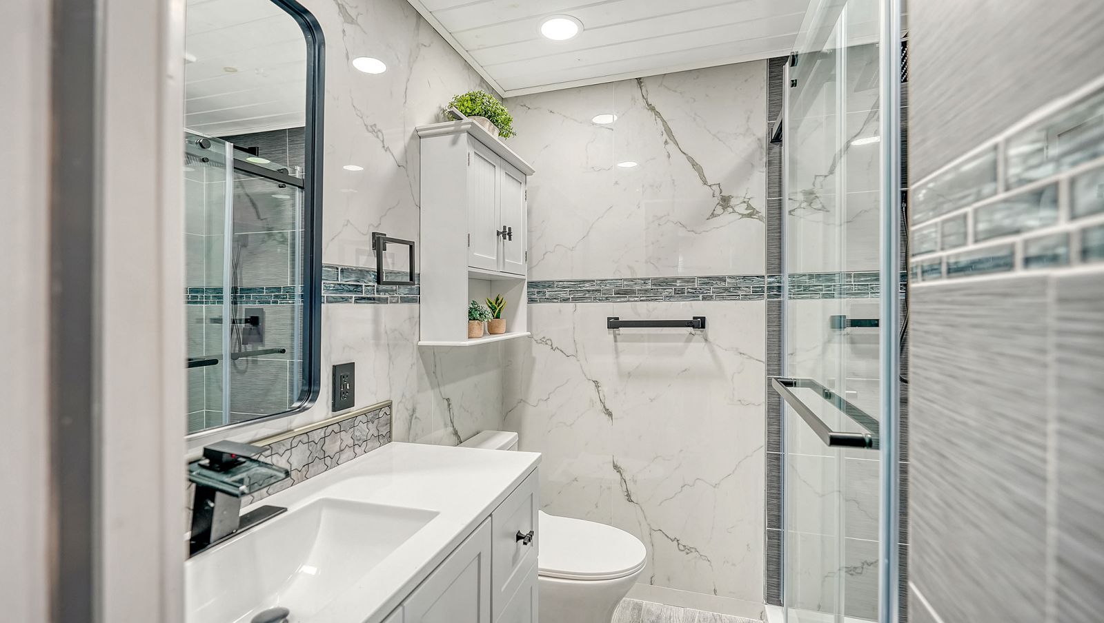 3901 Bahia Vista St, Lot 133, Sarasota, Florida 34232, 2 Bedrooms Bedrooms, ,2 BathroomsBathrooms,55-Plus Mobile Home,For Sale,Bahia Vista St, Lot 133,5078