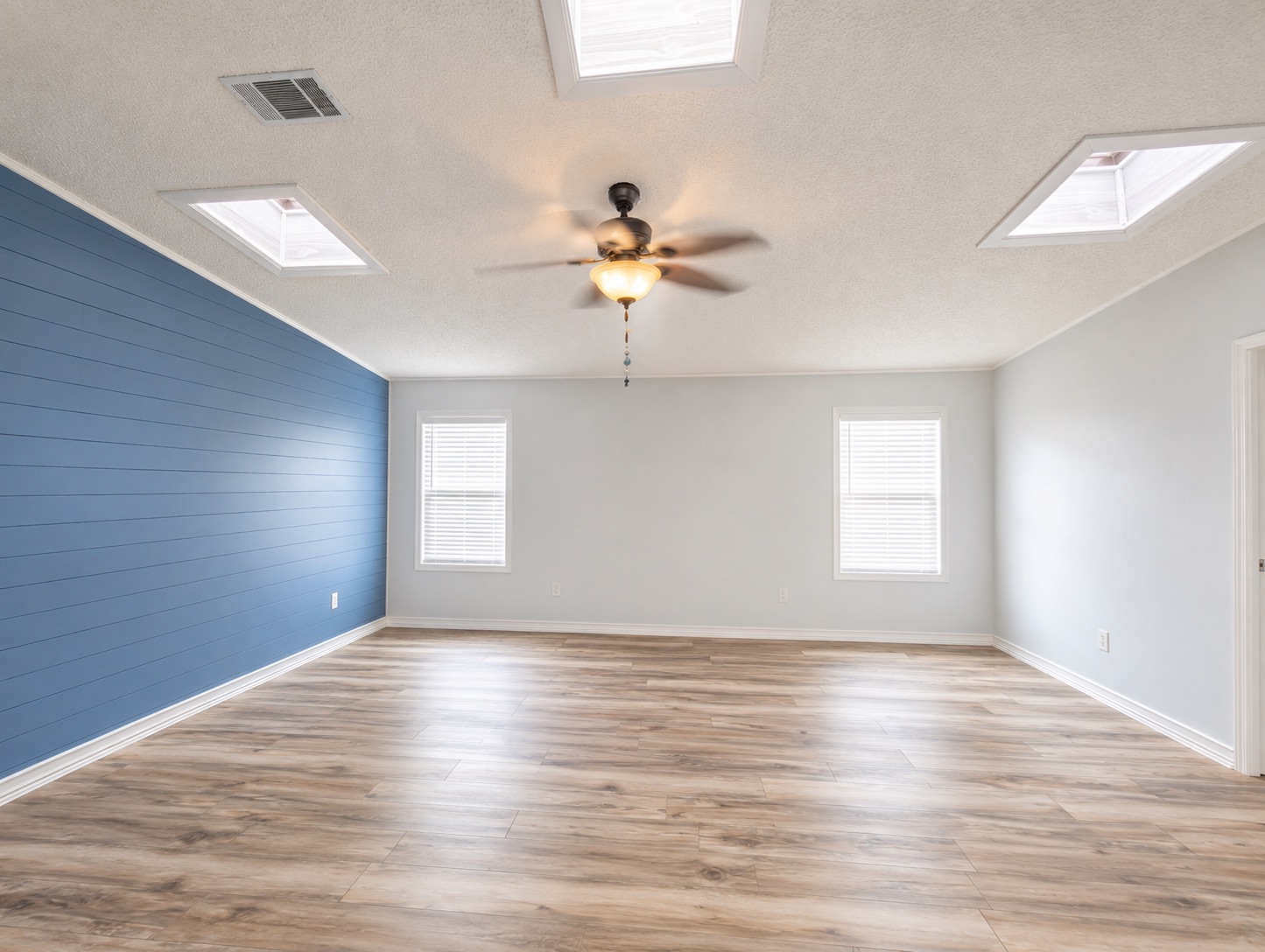 2119 Bayou Dr S, Ruskin, Florida 33570, 2 Bedrooms Bedrooms, ,2 BathroomsBathrooms,55-Plus Mobile Home,For Sale,Bayou Dr S,5079