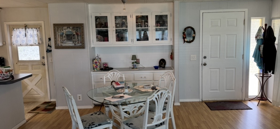 40 East Road, Palmetto, Florida 34221, 2 Bedrooms Bedrooms, ,1.5 BathroomsBathrooms,55-Plus Mobile Home,For Sale,East Road,5088