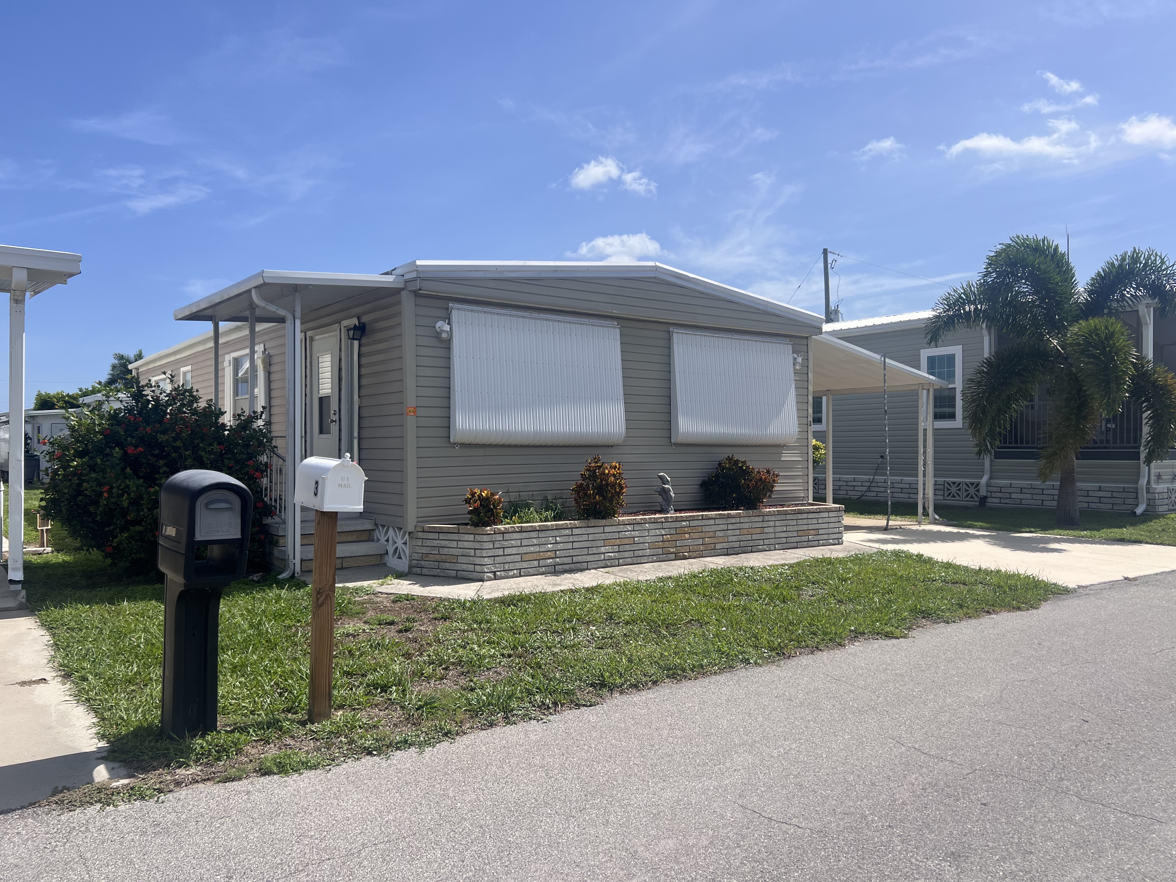 3 Flores Dr, Palmetto, Florida 34221, 2 Bedrooms Bedrooms, ,2 BathroomsBathrooms,55-Plus Mobile Home,For Sale,Flores Dr,5093