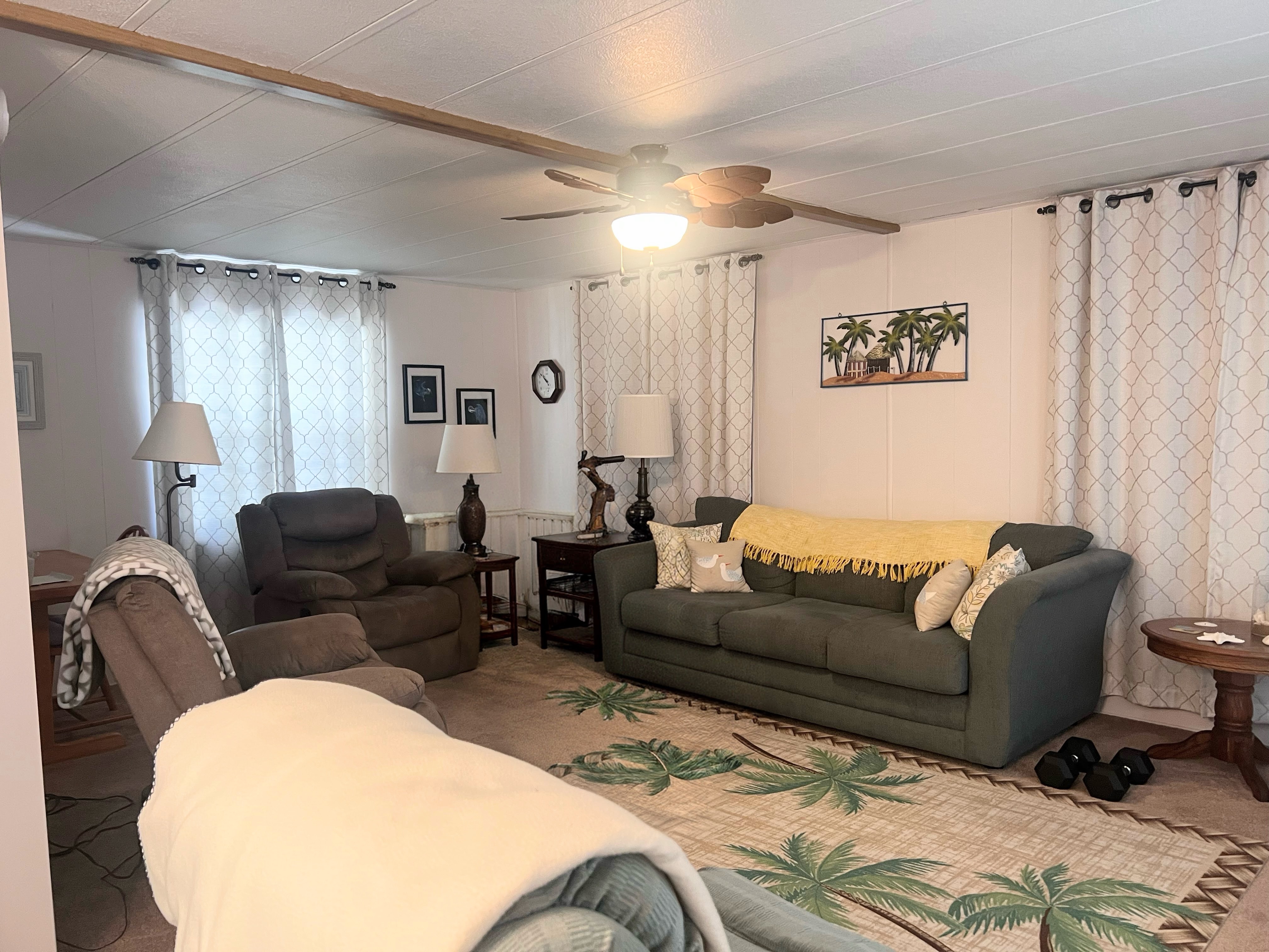 3 Flores Dr, Palmetto, Florida 34221, 2 Bedrooms Bedrooms, ,2 BathroomsBathrooms,55-Plus Mobile Home,For Sale,Flores Dr,5093
