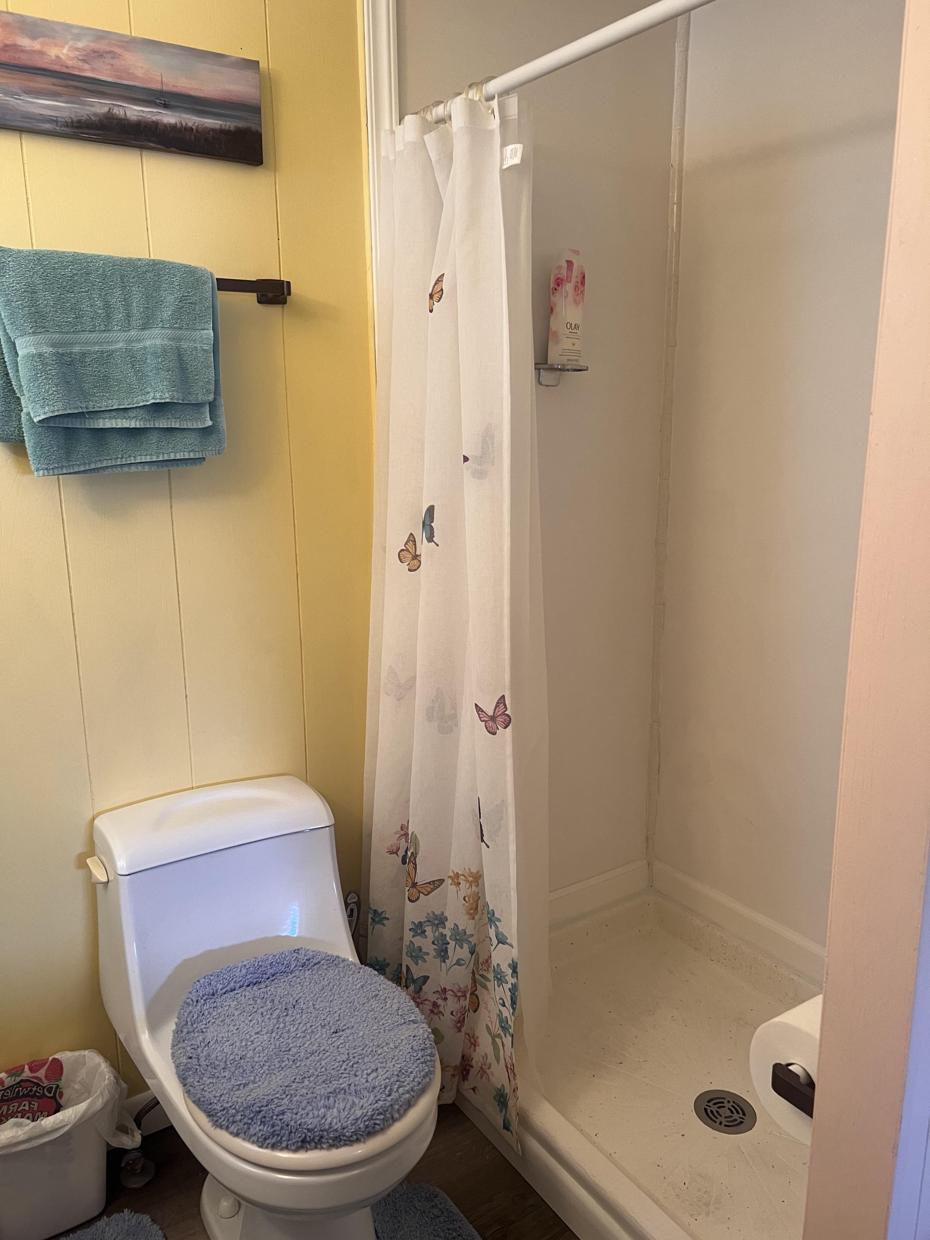 3 Flores Dr, Palmetto, Florida 34221, 2 Bedrooms Bedrooms, ,2 BathroomsBathrooms,55-Plus Mobile Home,For Sale,Flores Dr,5093