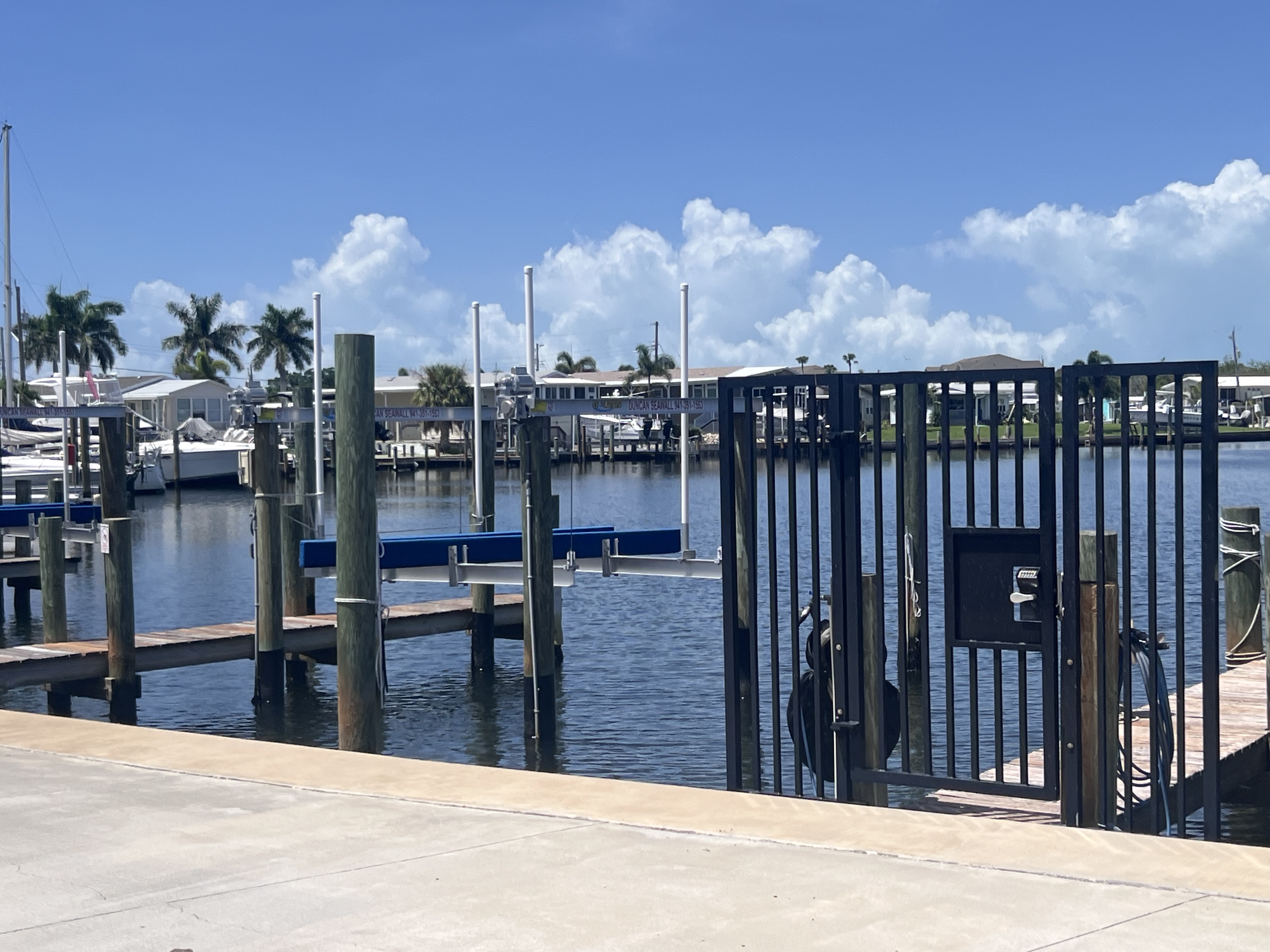 3 Flores Dr, Palmetto, Florida 34221, 2 Bedrooms Bedrooms, ,2 BathroomsBathrooms,55-Plus Mobile Home,For Sale,Flores Dr,5093