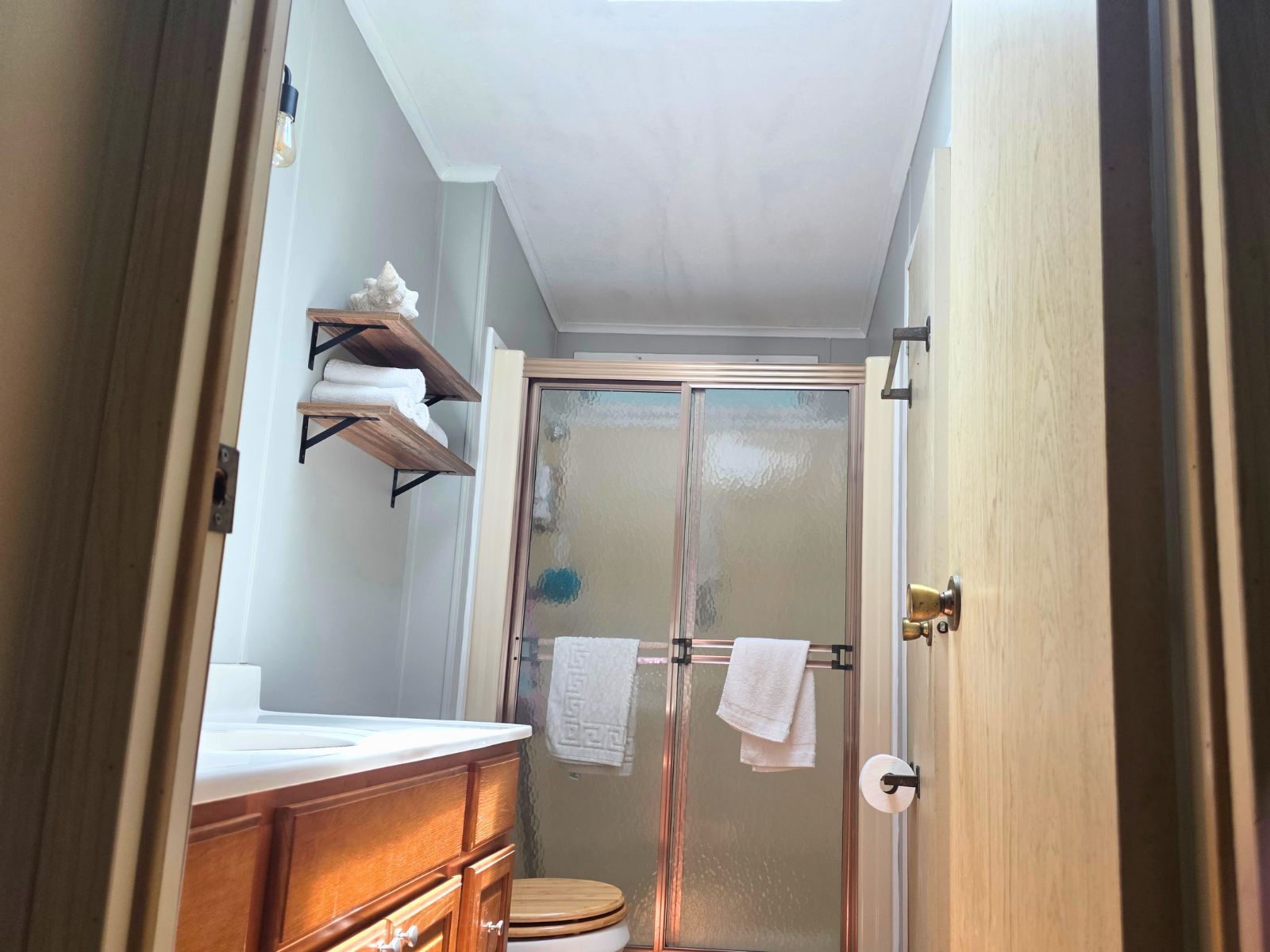 1574 Garrison Drive, Lakeland, Florida 33810, 2 Bedrooms Bedrooms, ,2 BathroomsBathrooms,55-Plus Mobile Home,For Sale,Garrison Drive,5099