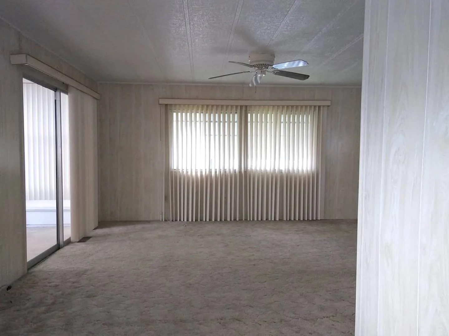 6026 East Dr, Port Richey, Florida 34668, 2 Bedrooms Bedrooms, ,2 BathroomsBathrooms,55-Plus Mobile Home,For Sale,East Dr,5105
