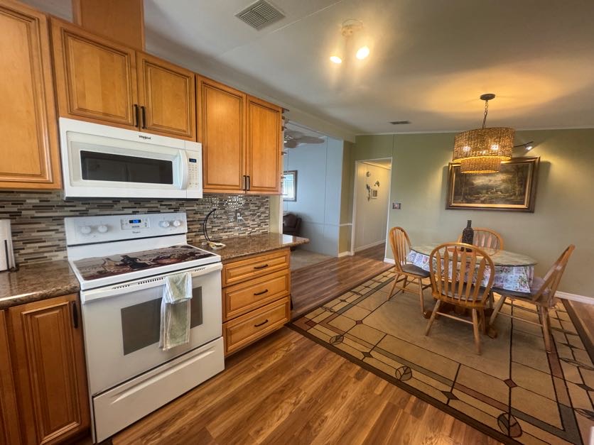 37901 Lake Gilbert Circle, Dade City, Florida 33525, 3 Bedrooms Bedrooms, ,2 BathroomsBathrooms,55-Plus Mobile Home,For Sale,Lake Gilbert Circle,5125