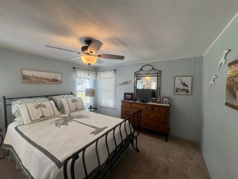 37901 Lake Gilbert Circle, Dade City, Florida 33525, 3 Bedrooms Bedrooms, ,2 BathroomsBathrooms,55-Plus Mobile Home,For Sale,Lake Gilbert Circle,5125