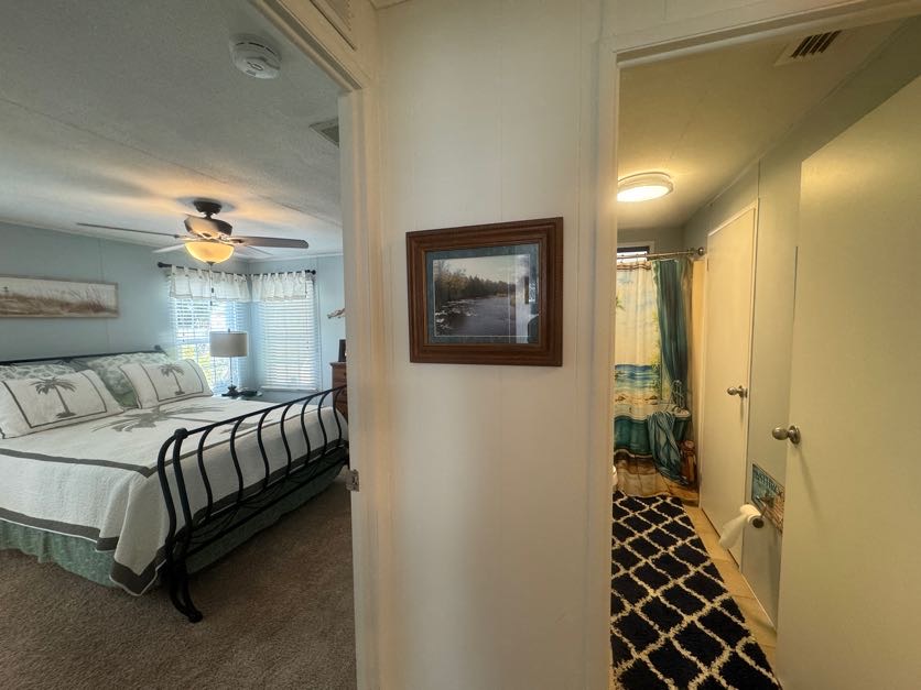 37901 Lake Gilbert Circle, Dade City, Florida 33525, 3 Bedrooms Bedrooms, ,2 BathroomsBathrooms,55-Plus Mobile Home,For Sale,Lake Gilbert Circle,5125